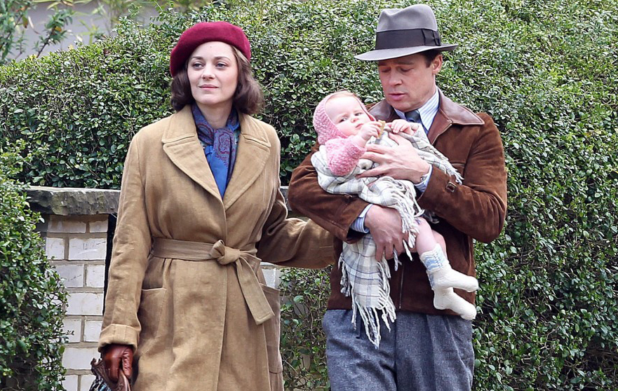 Marion Cotillard and Brad Pitt in Allied