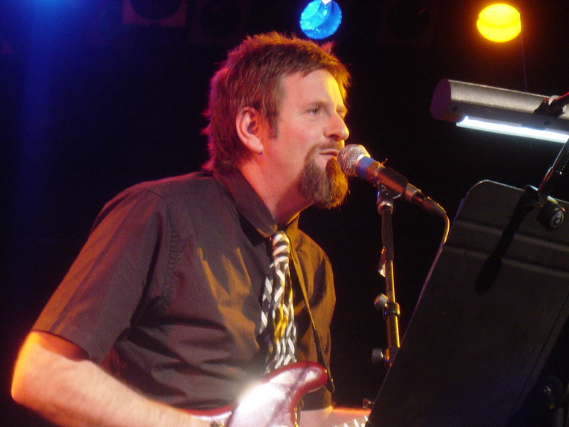 Green Gartside on stage