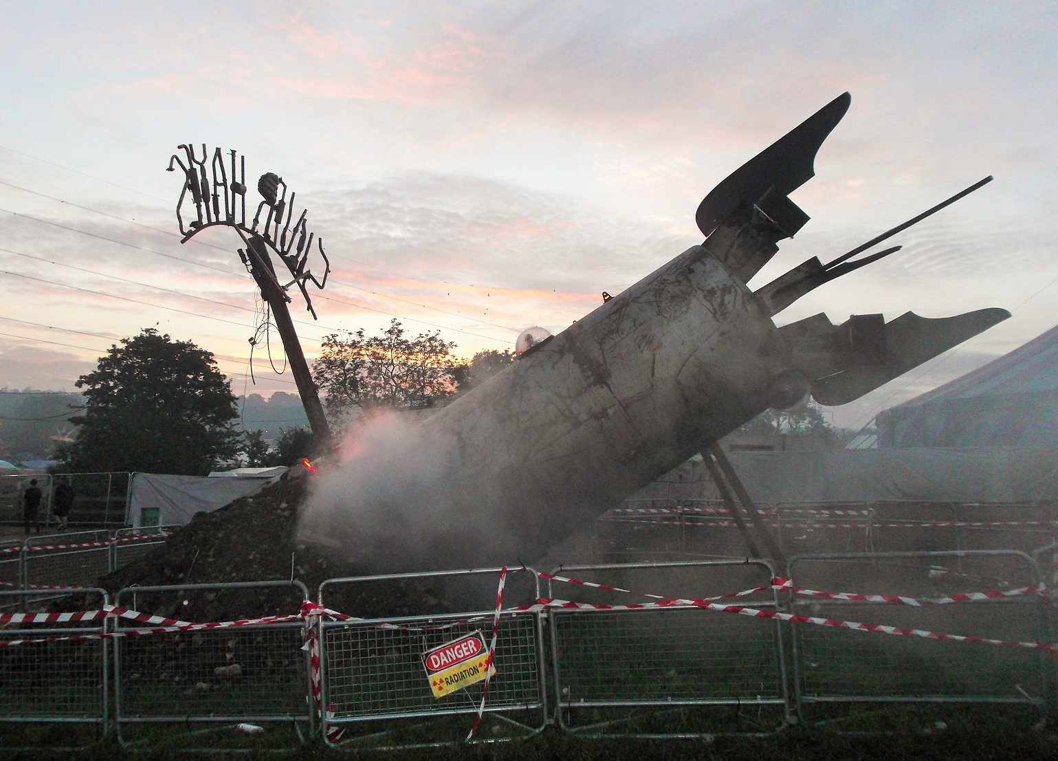 glasto plane