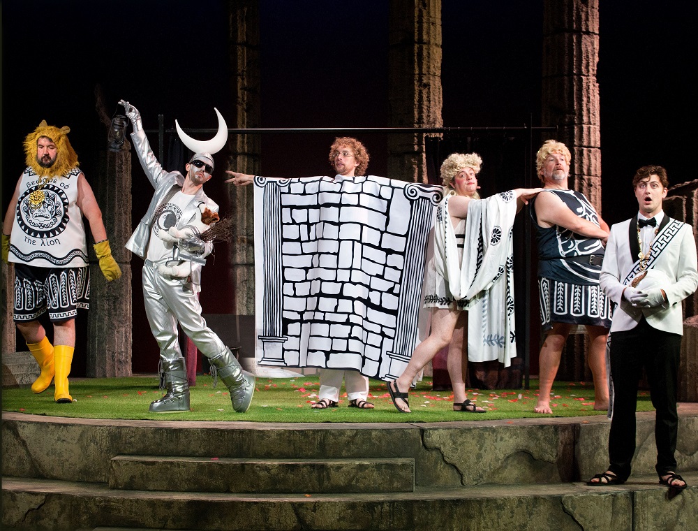 Pyramus and Thisbe comedy at The Grange Festival