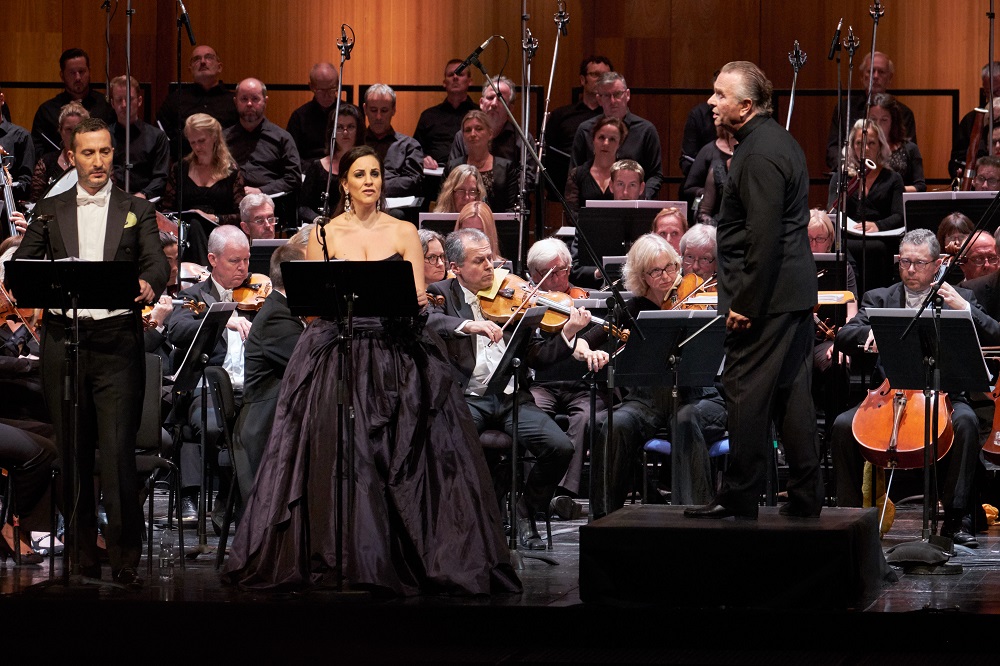 Vito Priante, Joyce El-Khoury and Mark Elder in L'Ange de Nisida