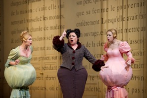 CENDRILLON.201107020041._RUUTEL_AS_DOROTHEE_PODLES_AS_MADAME_DE_LA_HALTIERE_PIERARD_AS_NOEMIE_C_COOPER_2011