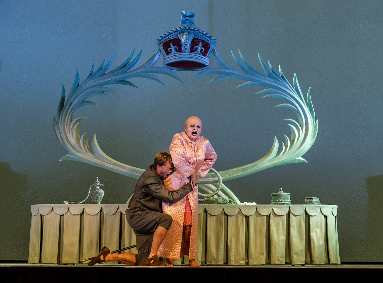 Toby Spence and Susan Bullock in the Royal Opera Gloriana