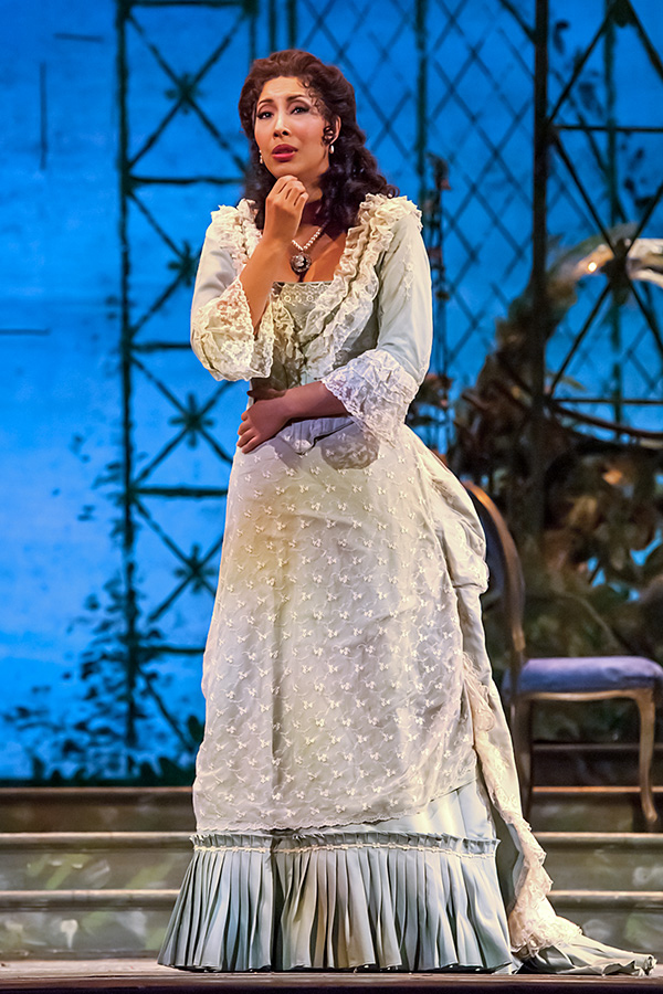 Cabell as Violetta in Michigan