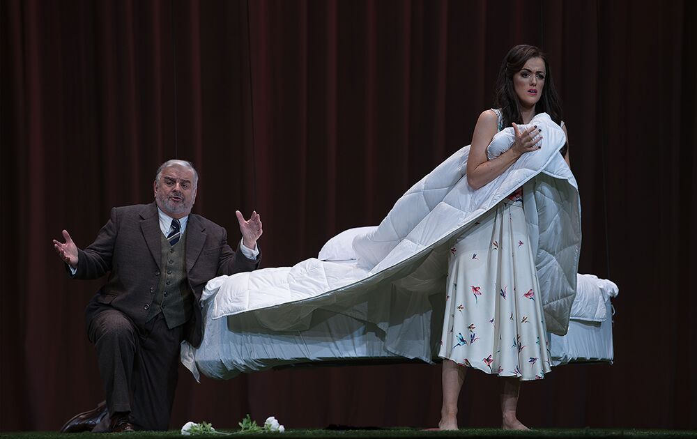 Scene from ENO Traviata