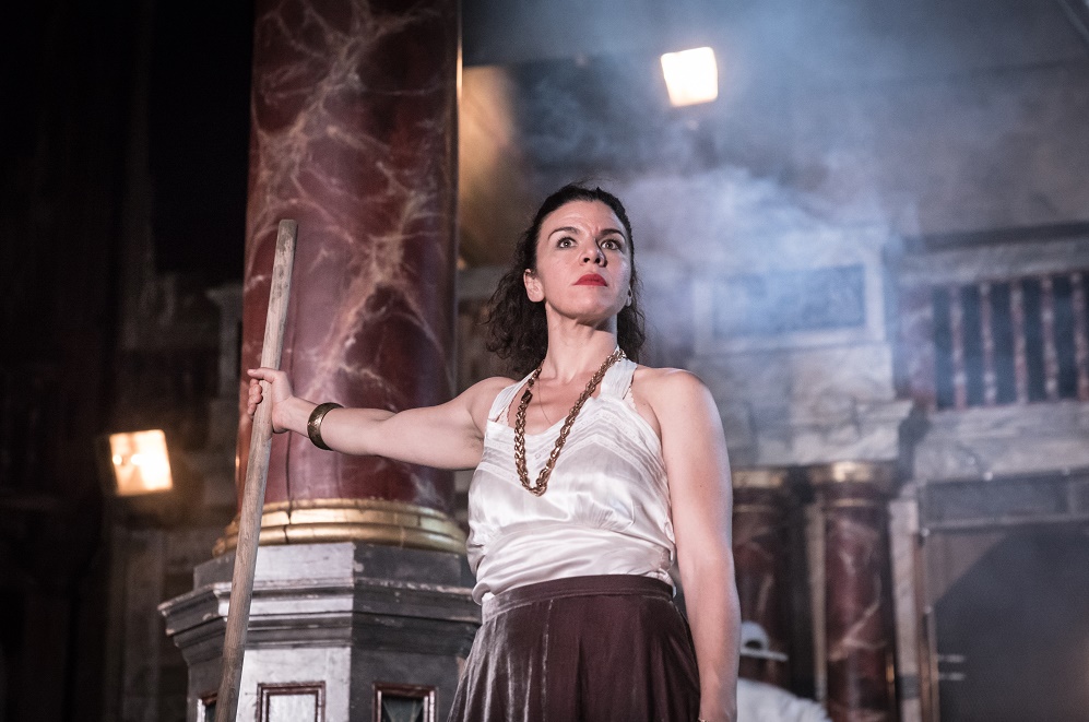 Sirine Saba as Regan in King Lear at Shakespeare's Globe