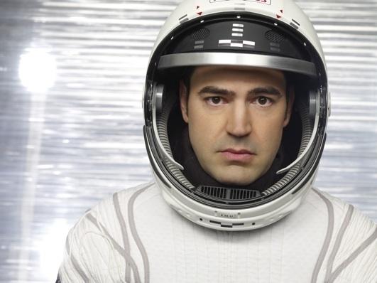 Ron Livingston as Maddux Donner, a man on a very long mission 