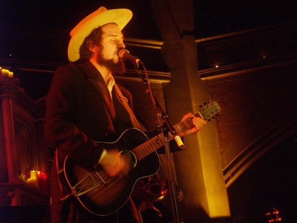 Italian troubadour of socks and romance