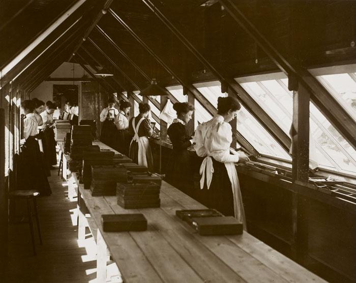 Printing Kodak, 1890: female staff mass-producing albumen prints made using eggwhites from 100 chickens in the yard