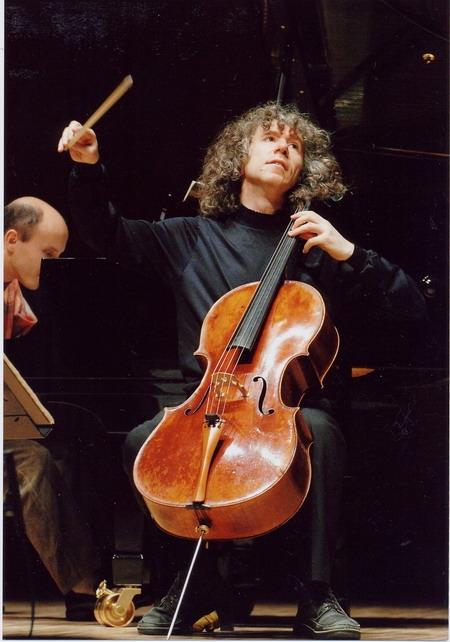 Steven Isserlis: On characteristically head-banging, hand-jiving form