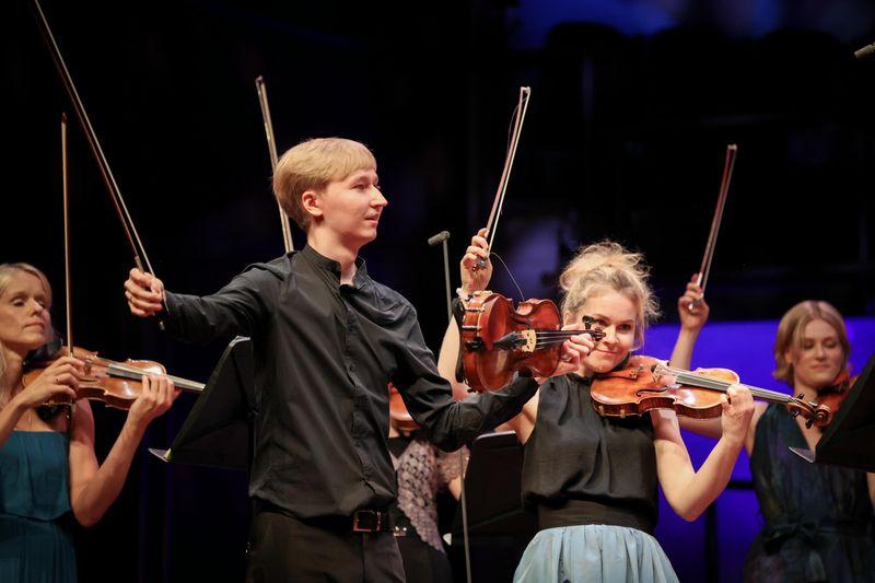 Hans Christian Aavik leading the string ensemble in the Estonian Foundation of Musical Instruments' Gala