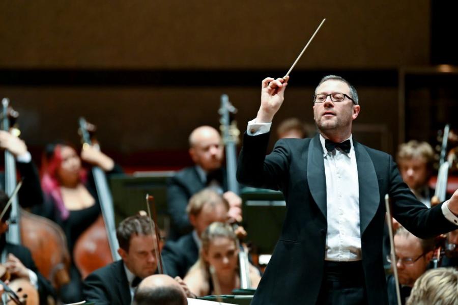 John Wilson conducting the Sinfonia of London in the Usher Hall