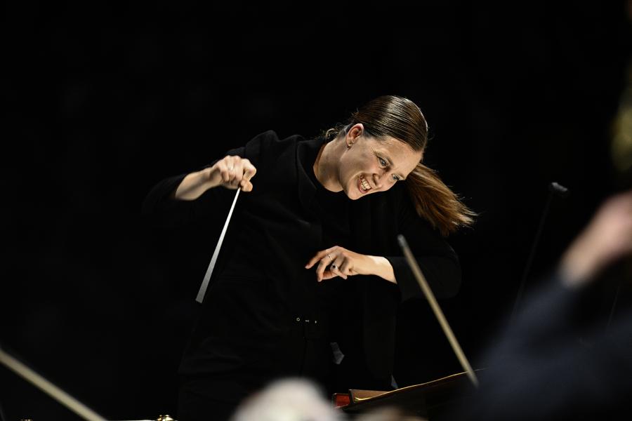 Elena Schwarz