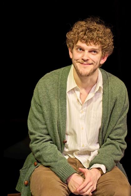 Angus Cooper as Valentine Coverly in 'Arcadia'