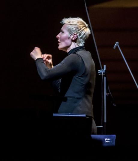 Ellie Slorach conducts the BBC Singers March 2026